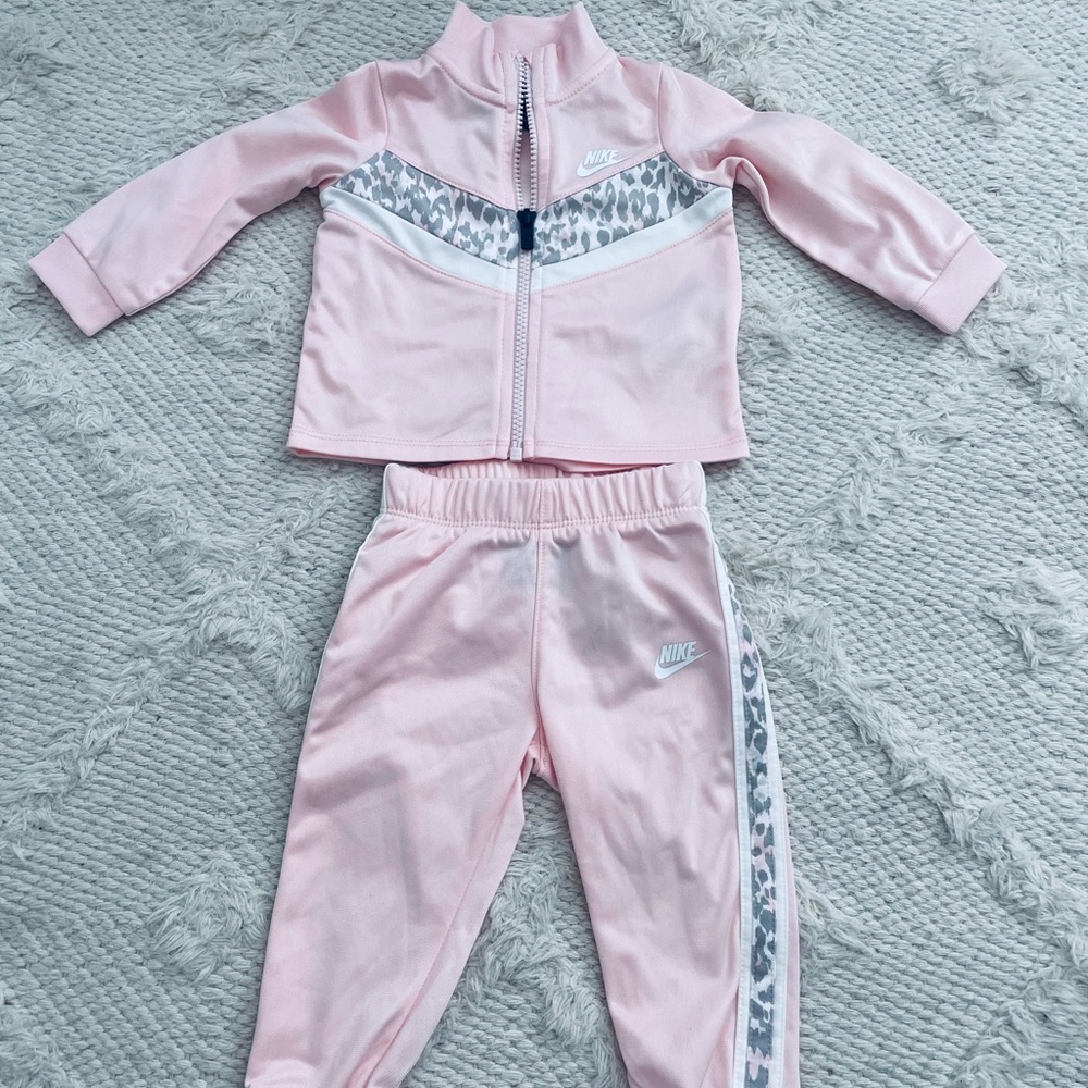 Nike Jogger set for baby